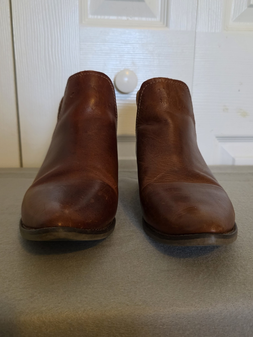 Source Unknown Brown Leather Ankle Booties